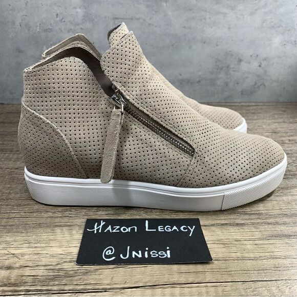 Steve Madden~Women's~” Caliber” Taupe Suede Ankle~Sneakers~Size 8.5M. - Picture 2 of 11
